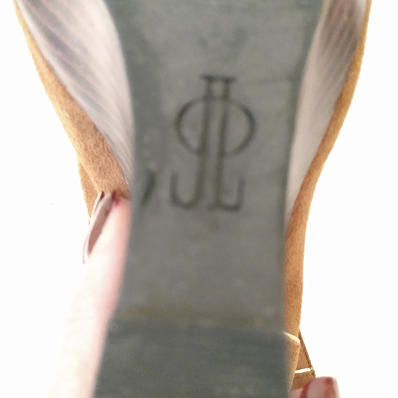 Jennifer Lopez Brown Gold Faux Suede Zip Ankle 4 1/4" Wedge Bootie Heels sz 6 - Picture 12 of 15